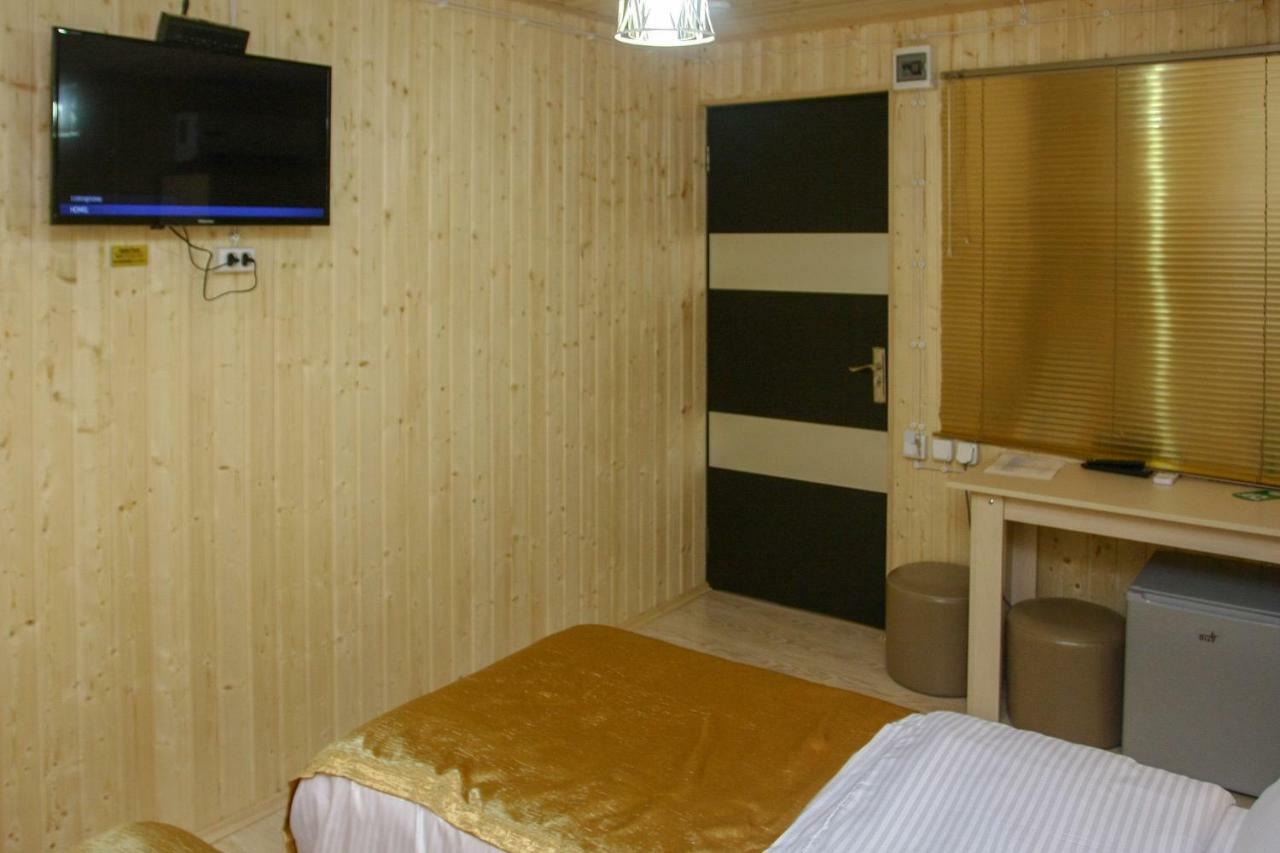 Park Hotel Kutaisi Eksteriør bilde